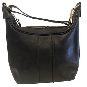 Classic Coach Hobo bag w/Gold Hardware